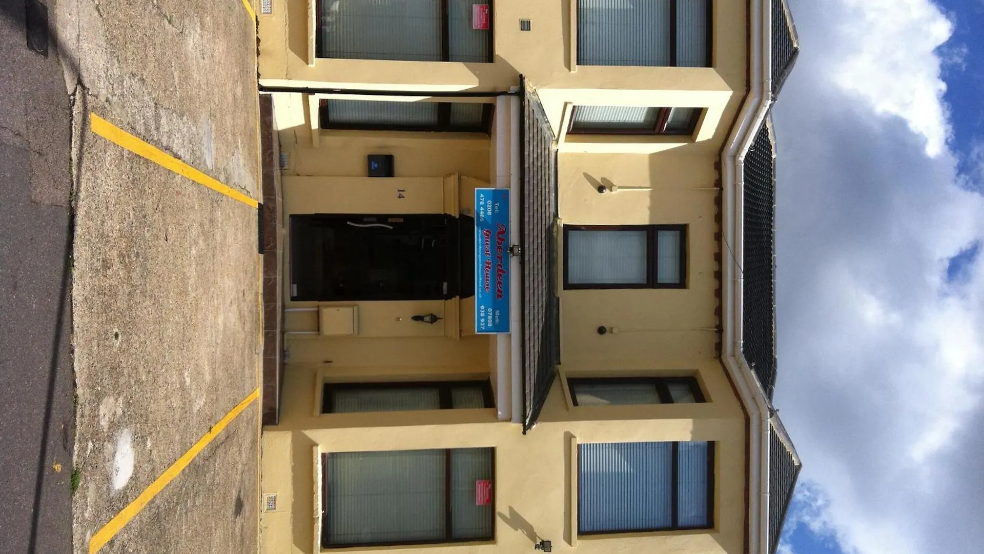 Aberdeen Guest House Ilford Hostel