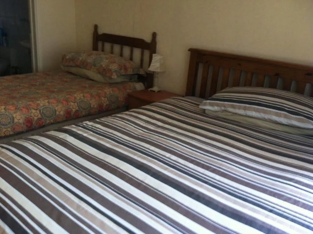 Hostel Aberdeen Guest House Ilford
